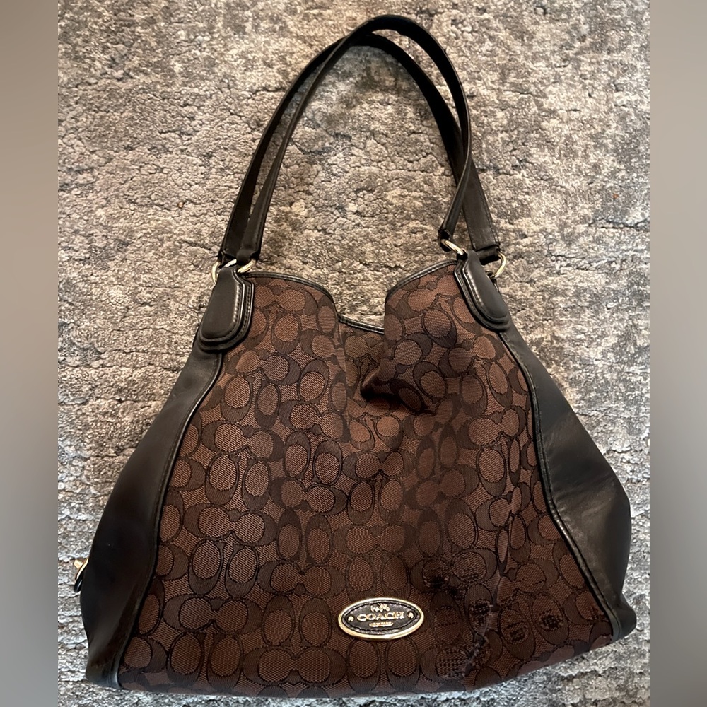 Coach 33523 Edie Shoulder Bag Handbag Signature Jacquard